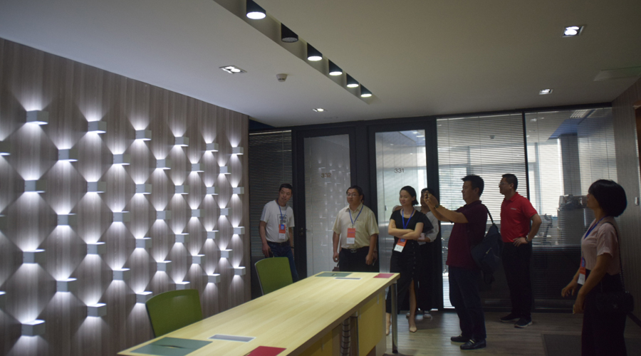 參觀工程事業(yè)部